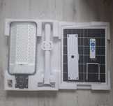 Duża uliczna metalowa lampa solarna led IP65  panel 35cm x 45cm
