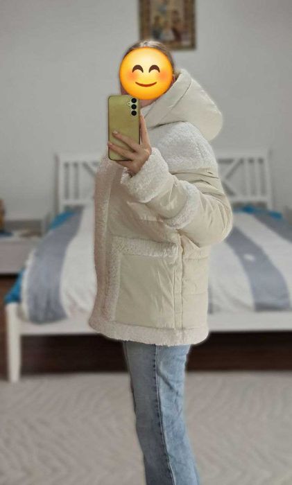 продам бежеву куртку