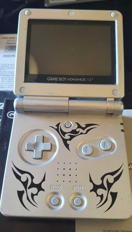 GameBoy Advance SP Tribal Edition AGS-101