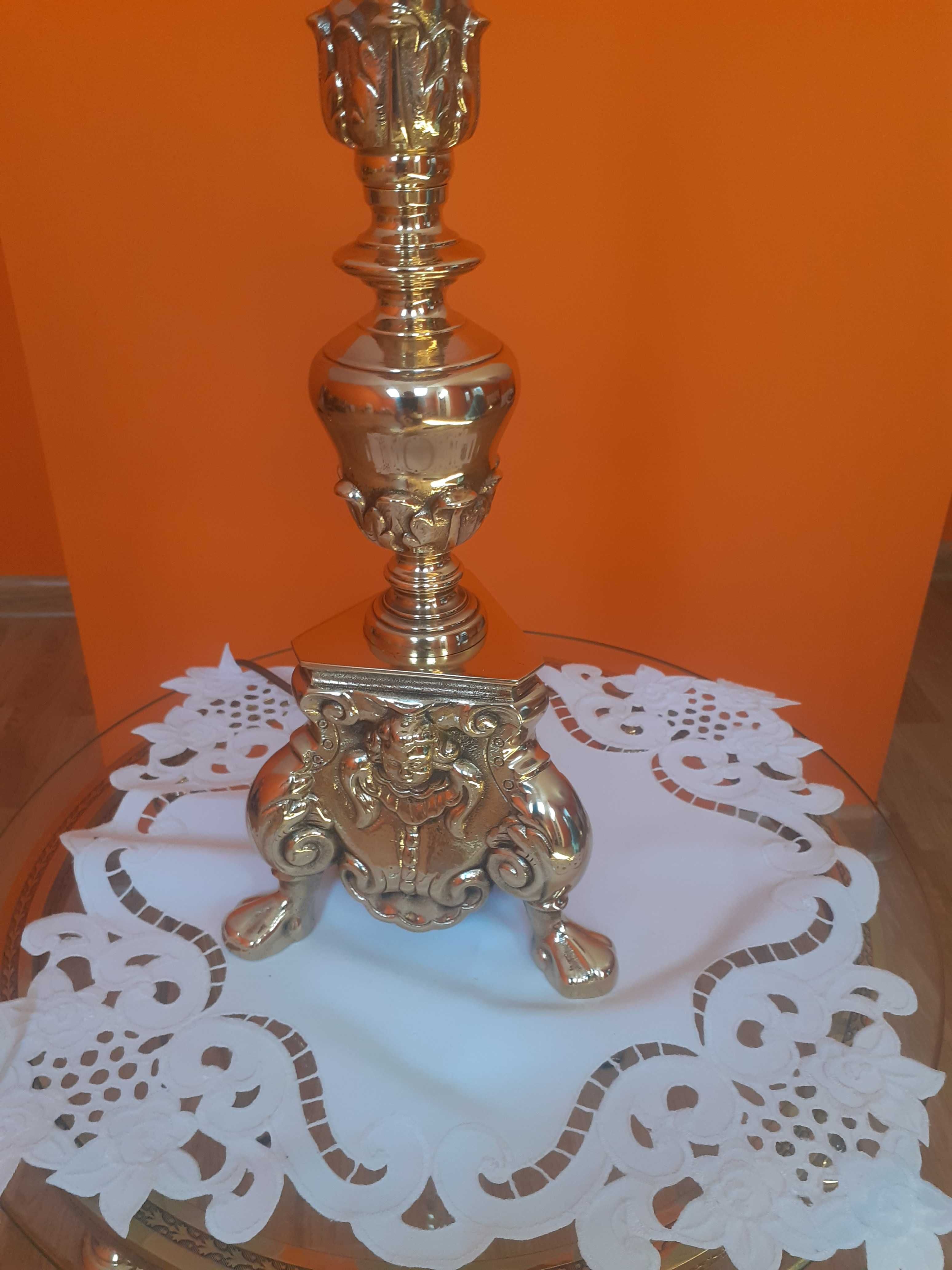 Zabytkowa mosiężna lampa witraż