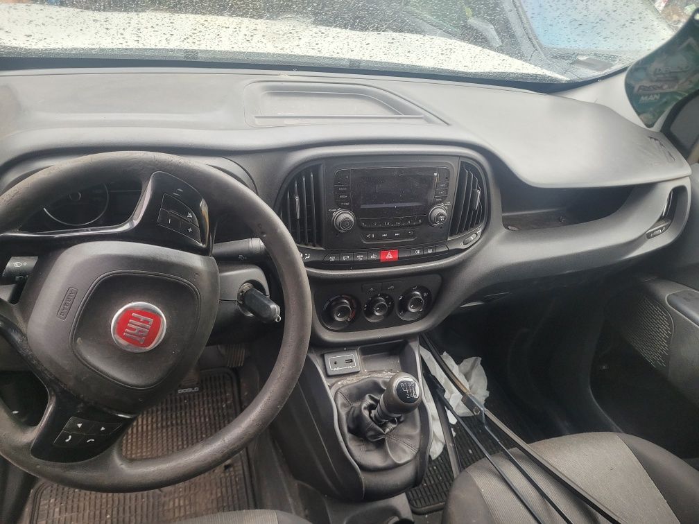 Fiat Doblo 1.6 2016r. Silnik rozebrany
