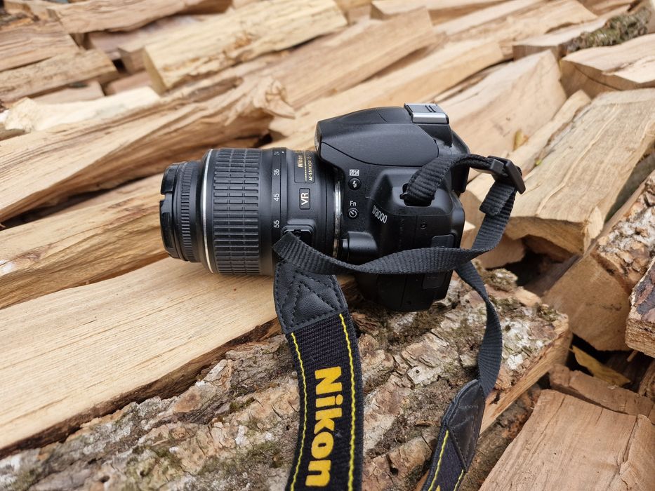 Проф дзеркальний фотоапарат Nicon D3000