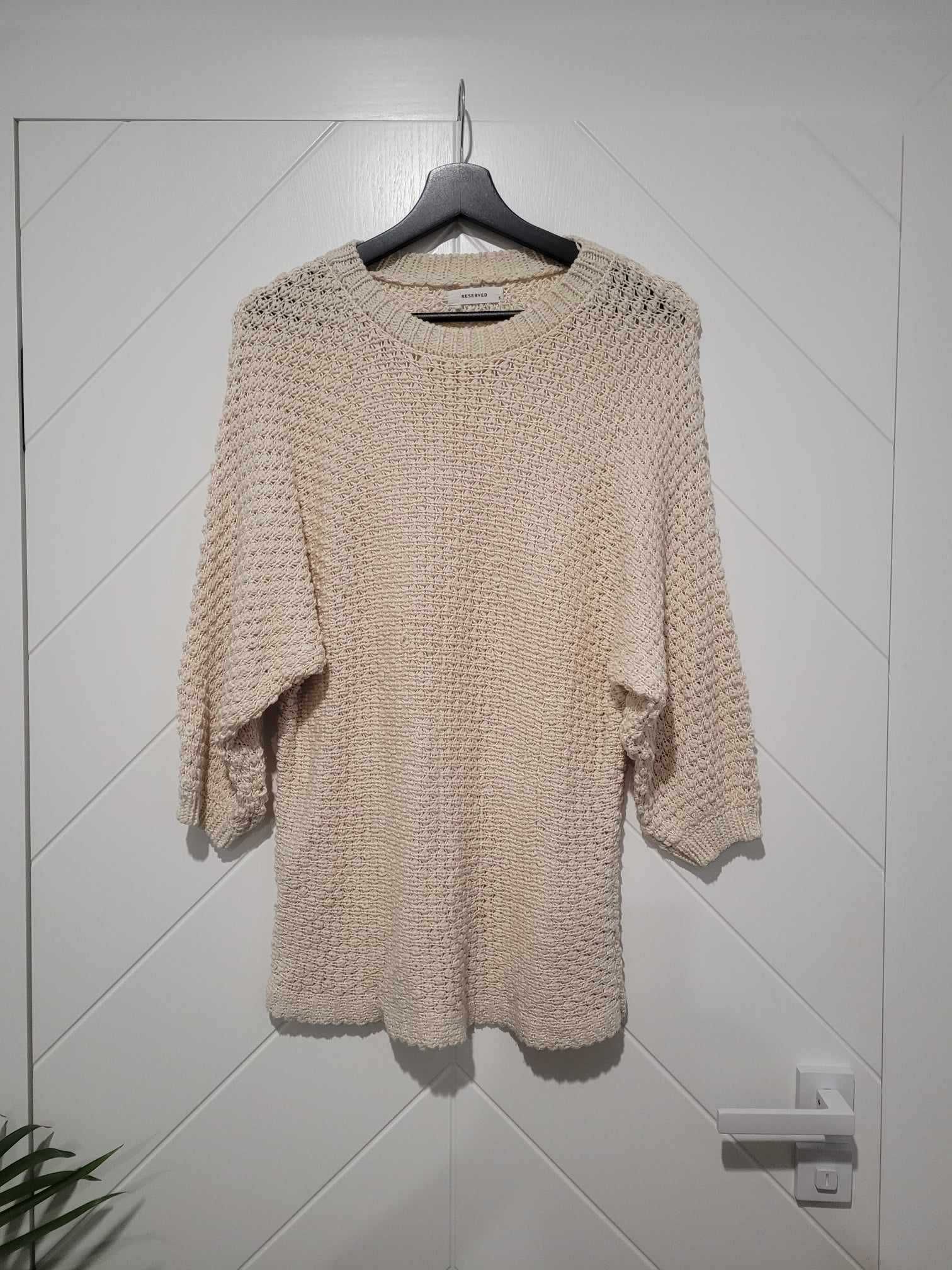 Sweter kremowy reserved rozmiar S