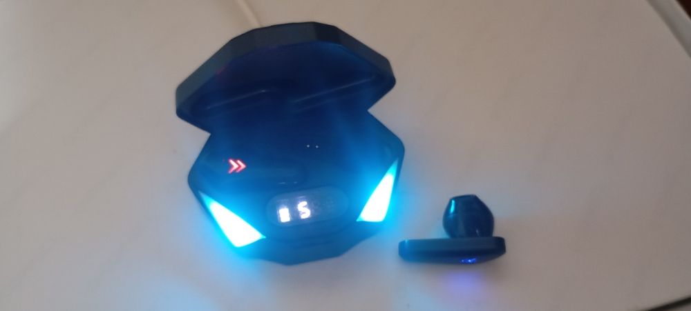 Fones bluetooth novos