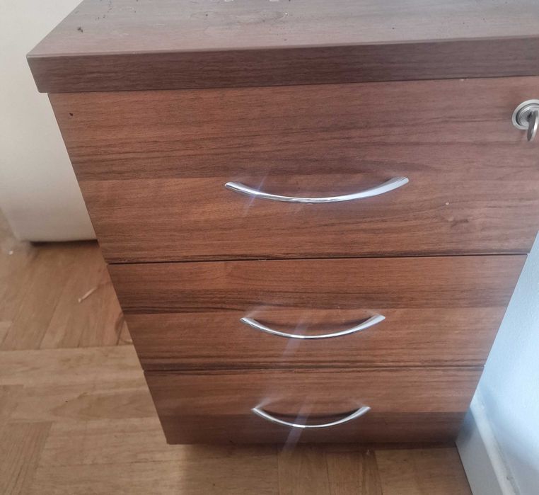 Szafka/kontenerek pod biurko /gł 45cm x szer 40cm x wys 60cm/ 2 szt