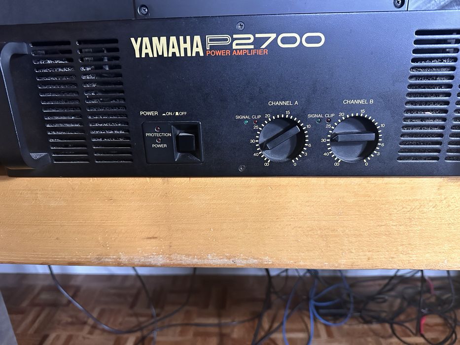 Amplicador Yamaha P2700