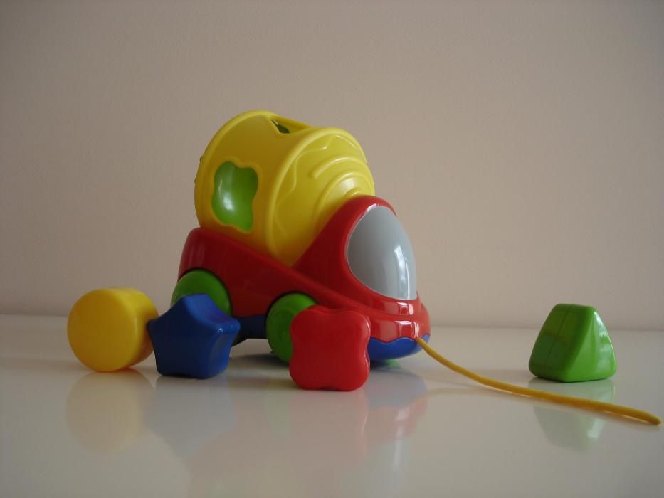 Carro com formas Chico