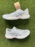 Волейбольні кросівки asics