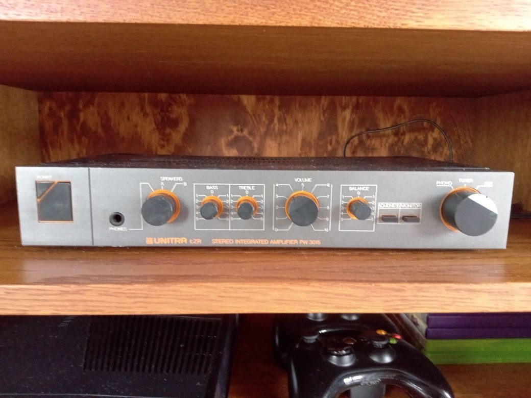 Wzmacniacz segment UNITRA PW 3015