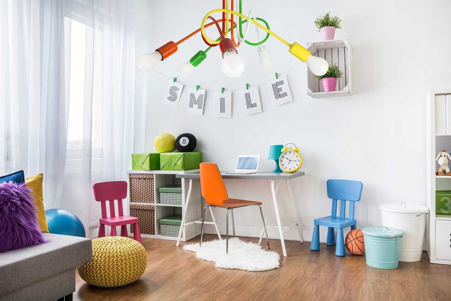 Kolorowa lampa sufitowa do pokoju dziecięcego na 5 żarówek