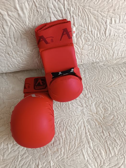 Перчатки для карате