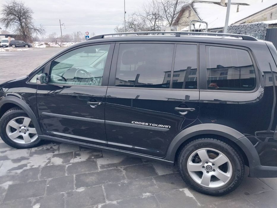 Volkswagen Tauran CROSS. 2.0 TDI