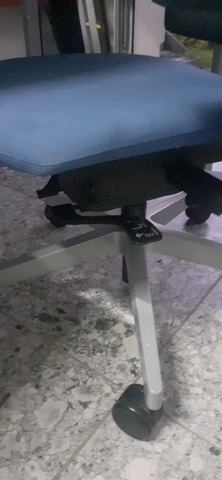 Biurko młodzieżowe