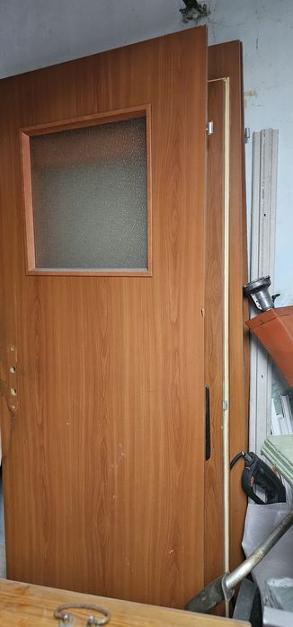 Drzwi do łazienek i pokoi z demontażu