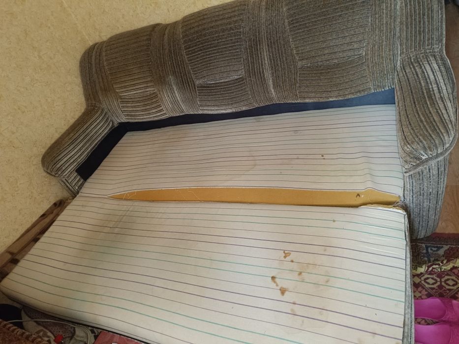 Диван раскладной.