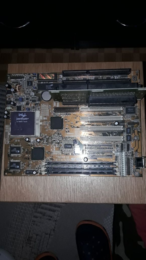 Płyta główna z procesorem Intel i 3 listwy Ramu