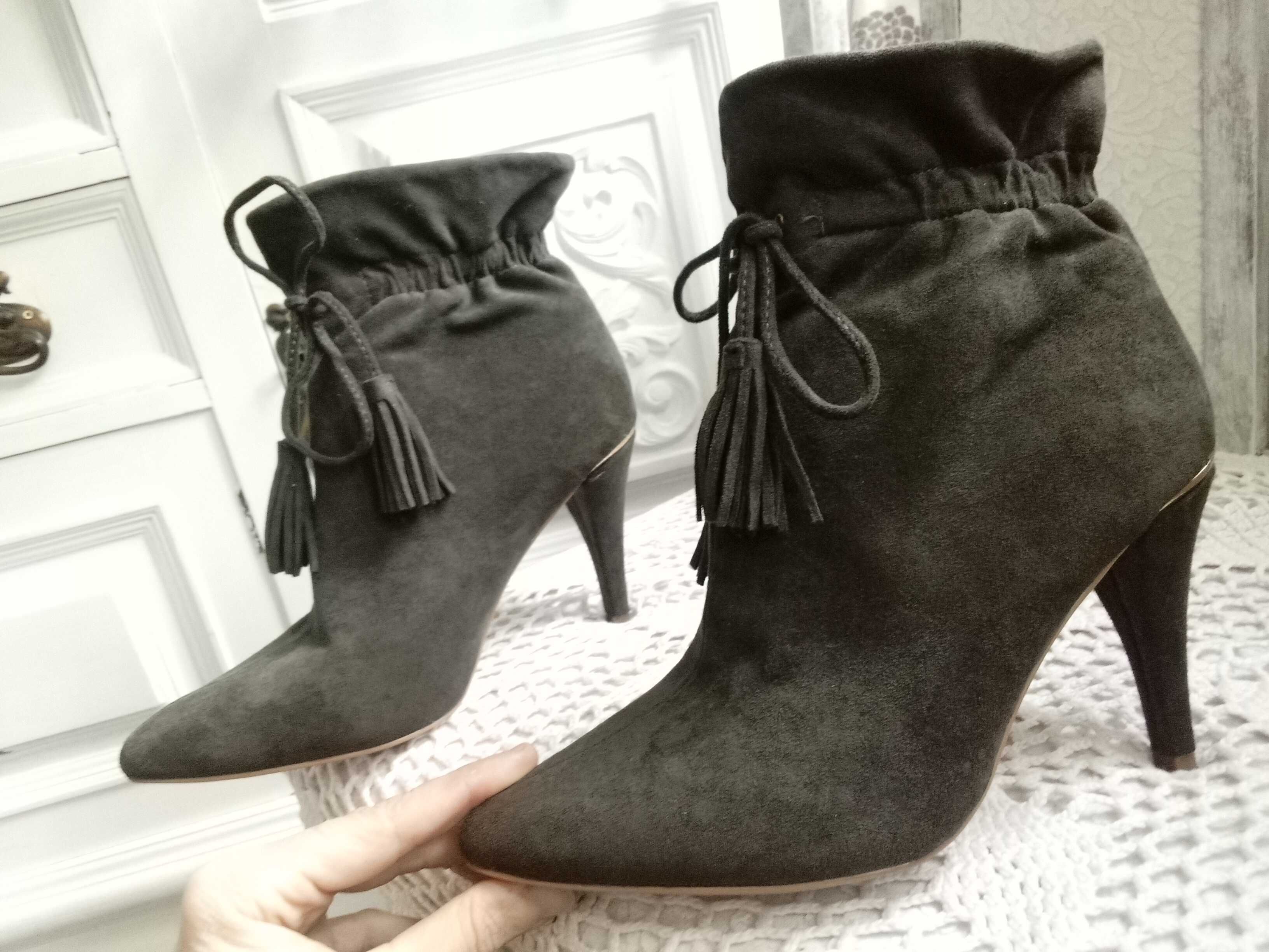 prawie NOWE buty 37 botki oryginalne zamszowe szpilki zimowe ocieplane