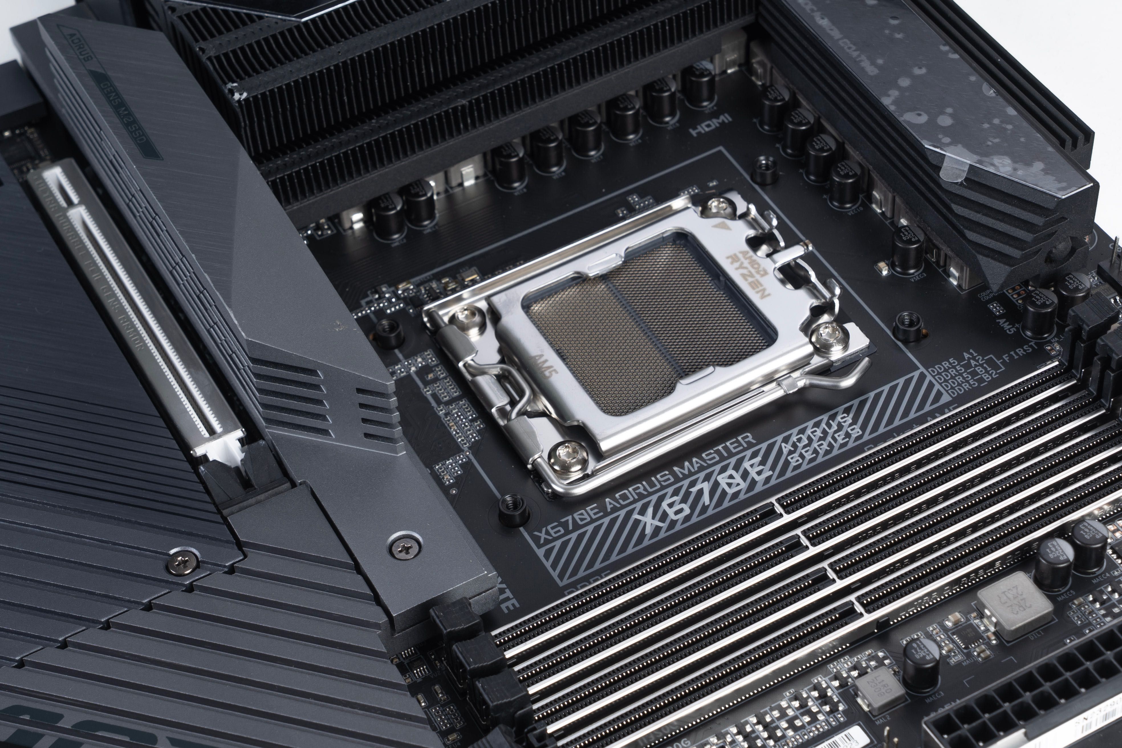 Материнська плата GIGABYTE X670E AORUS MASTER/Гар 3 міс/SiliconFox