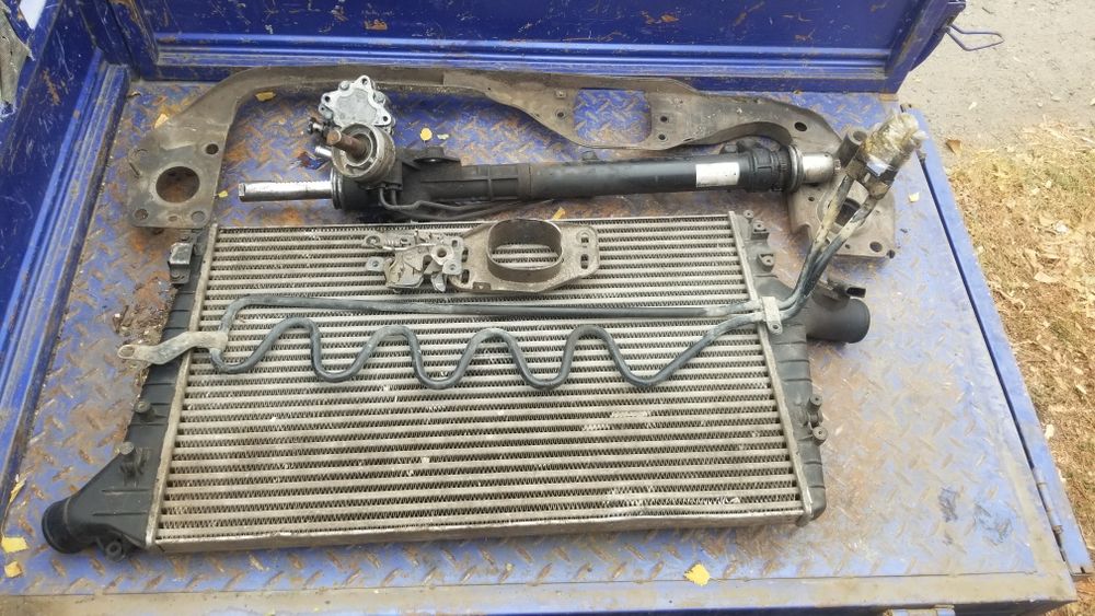 Продам радіатор інтеркулера на Ауді а6 с5 2.5дизиль