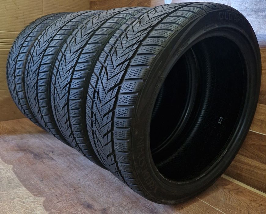 Шини зимові Vredestein R17 215/40 4шт- 5мм