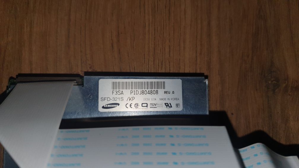 Stacja dyskietek 3.5 " z laptopa Samsung SFD-321S Sprawna Retro.