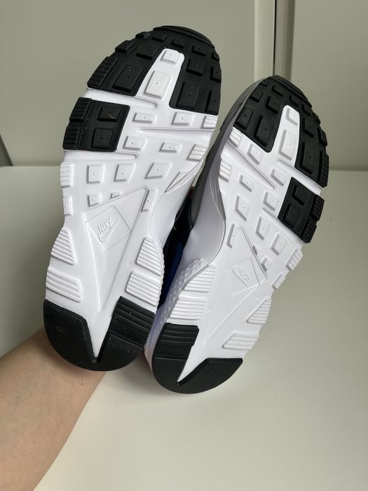 Sneakersy Nike Air Huarache buty sportowe męskie/ chłopięce