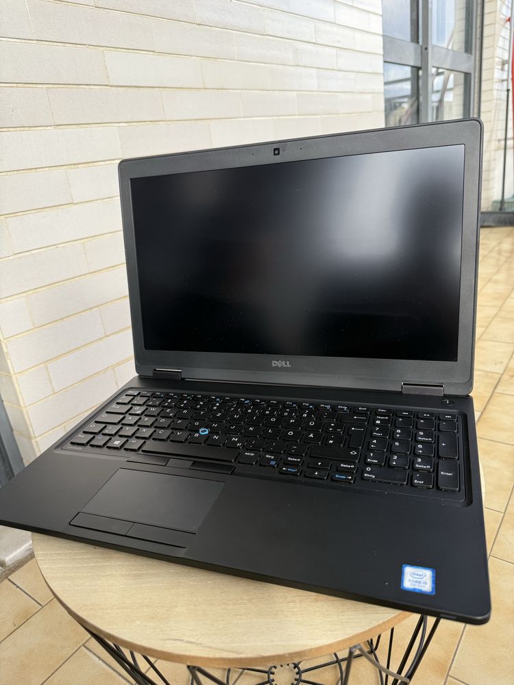 Dell 5580 Core i5 7th generation 8 GB Ram 256 SSD