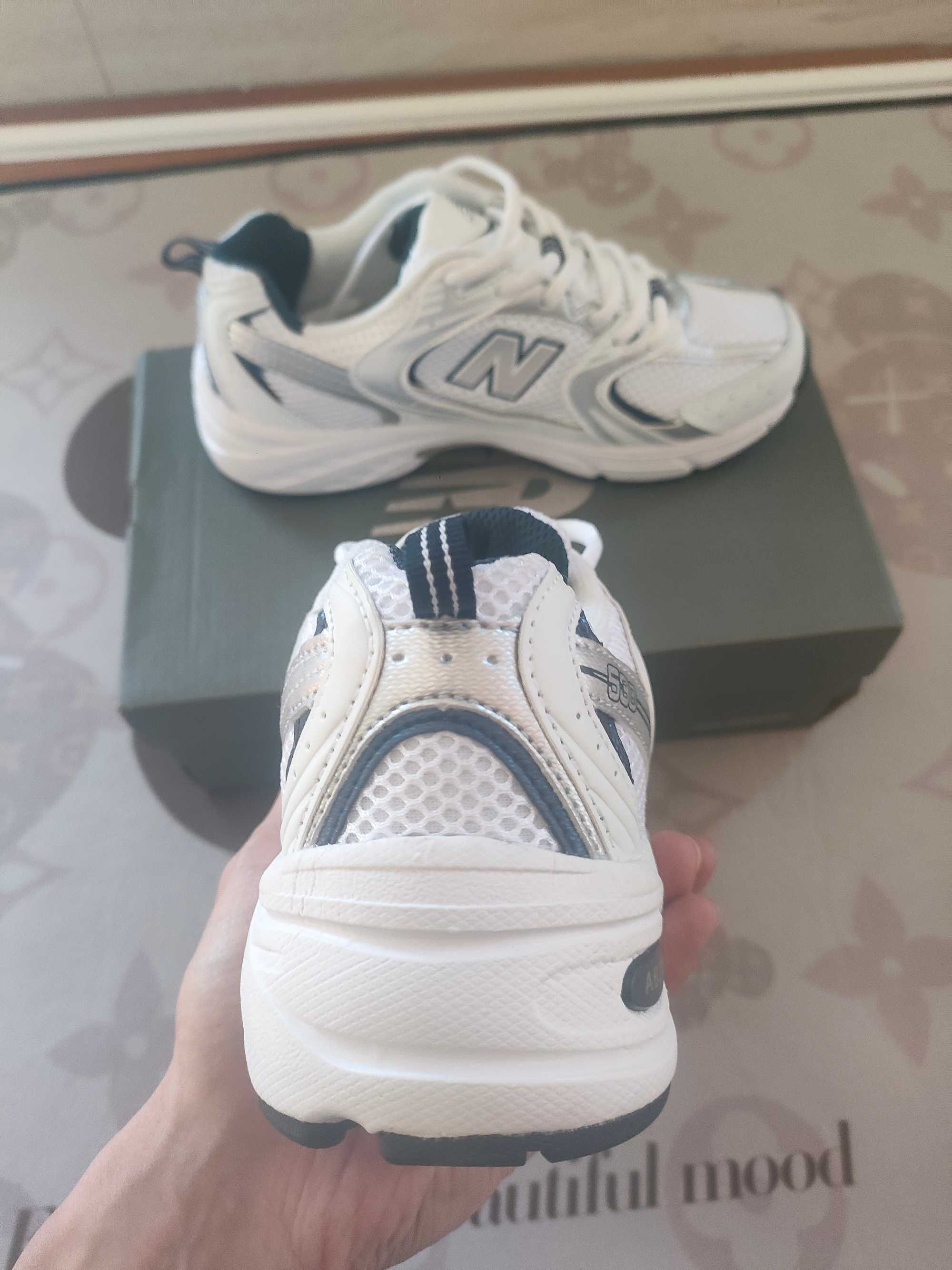 New Balance 530 White Silver Navy Eu 38