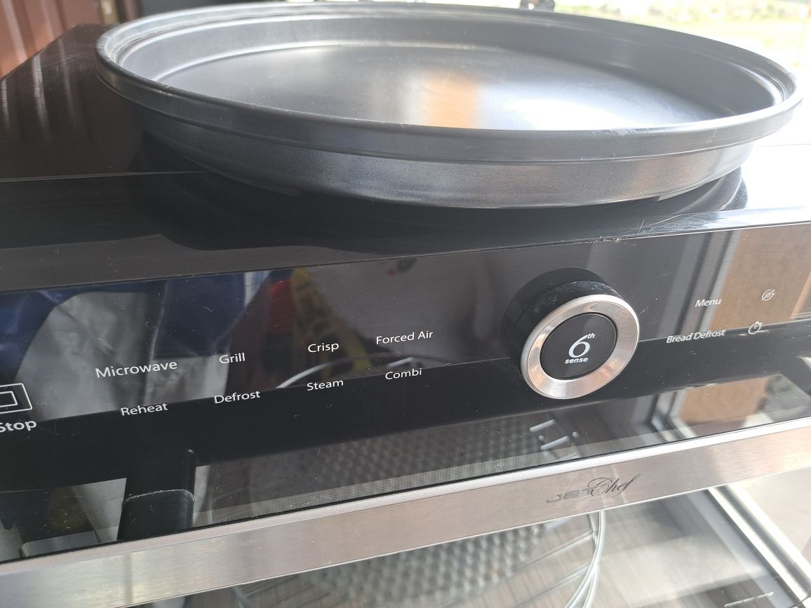 Whirlpool kuchenka mikrofalowa z grillem Jet Chef