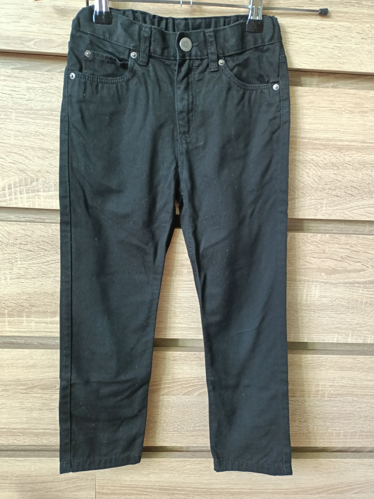 Czarne spodnie jeansy chinosy H&M 122cm gładkie eleganckie