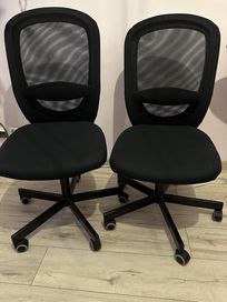 Krzesła biurkowe