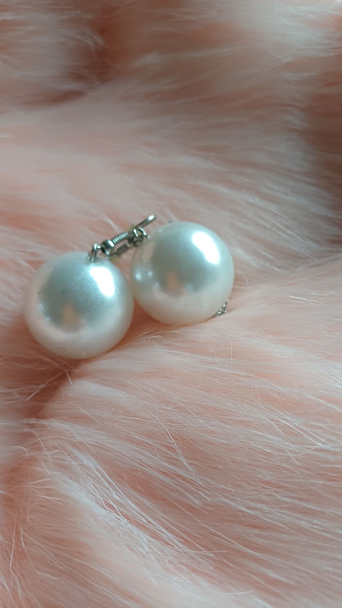 Duże kule w kolorze perły