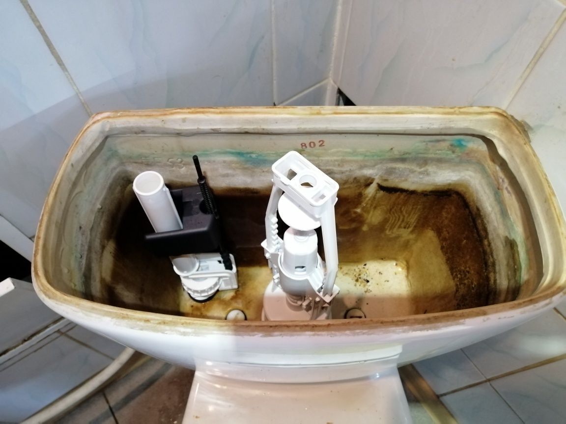 Ремонт Бойлера Водонагревателя сантехник.