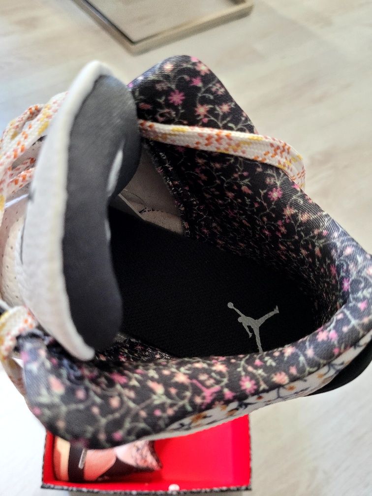 Кроссовки жіночі NIKE AIR JORDAN 3 Retro нові original