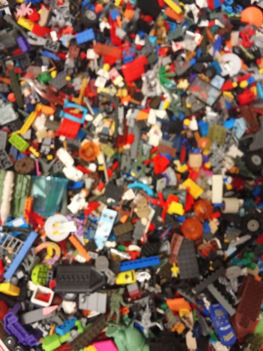 Терміново продаю лего 3 кг все лего за 1100 грн