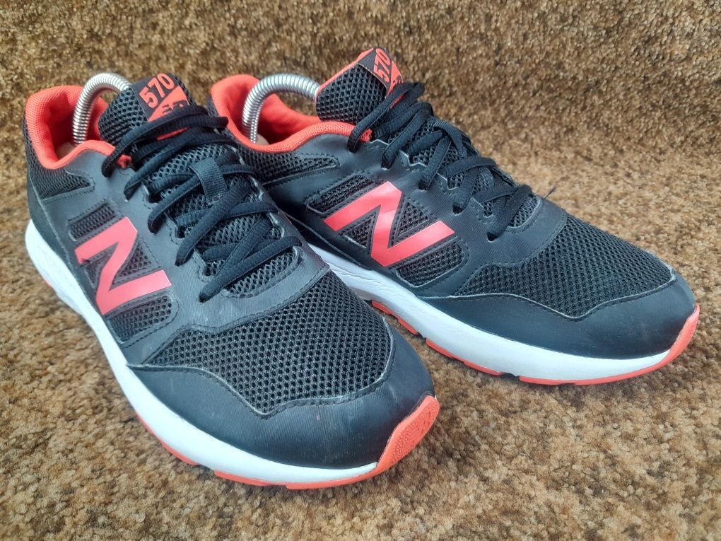 Кросівки оригінал New Balance 40 розмір.