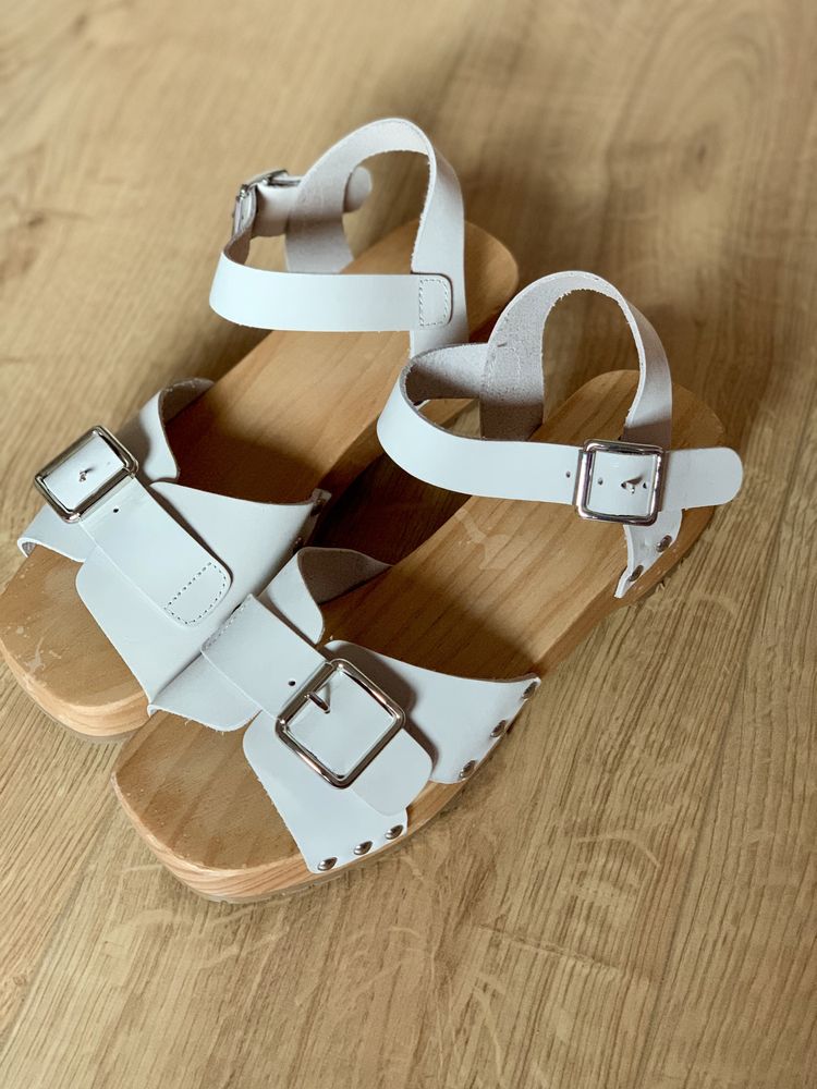 Zara drewniaki drewniane sandały