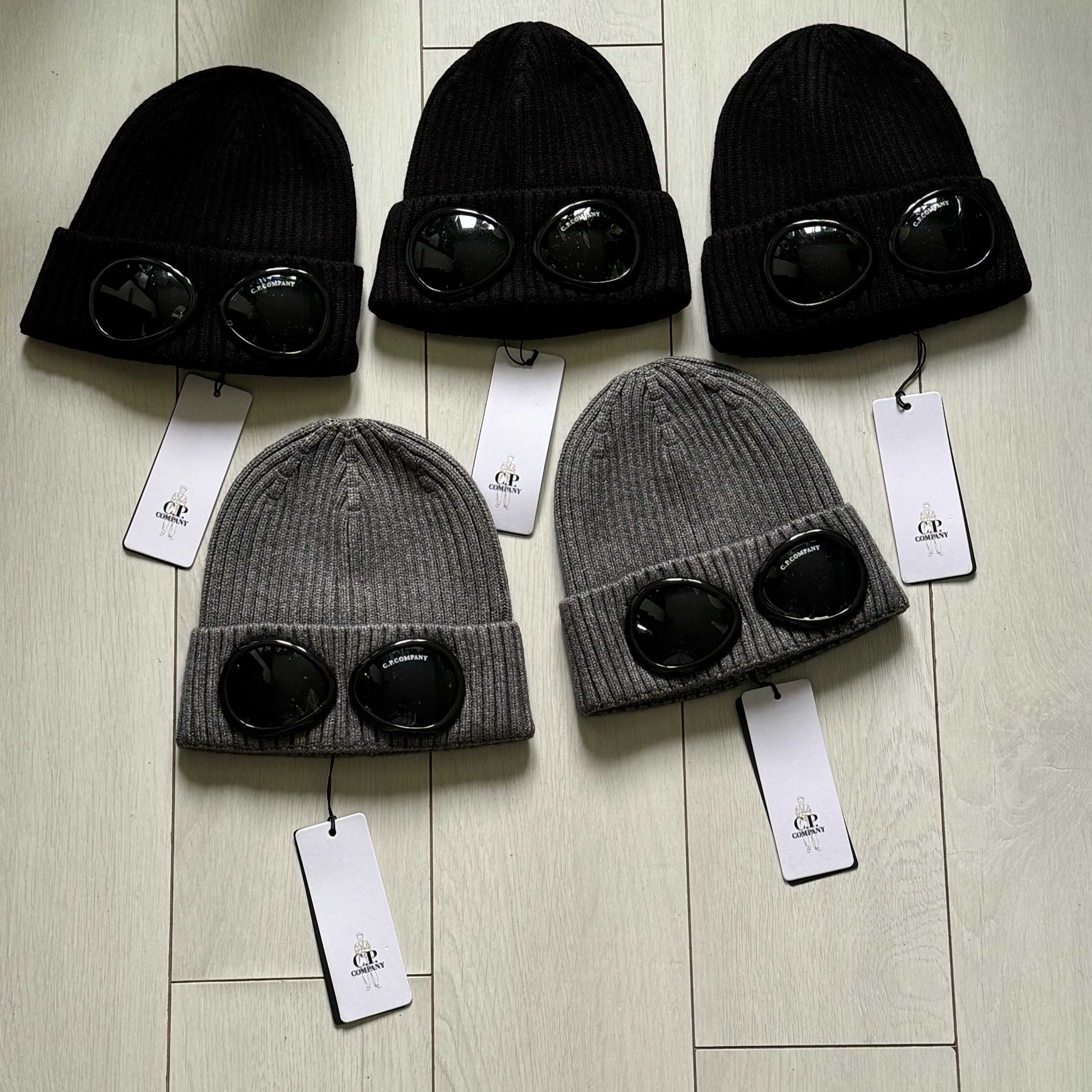 Шапка C.P. Сompany, One size, Унісекс, у 2 кольорах(Чорний, Сірий).