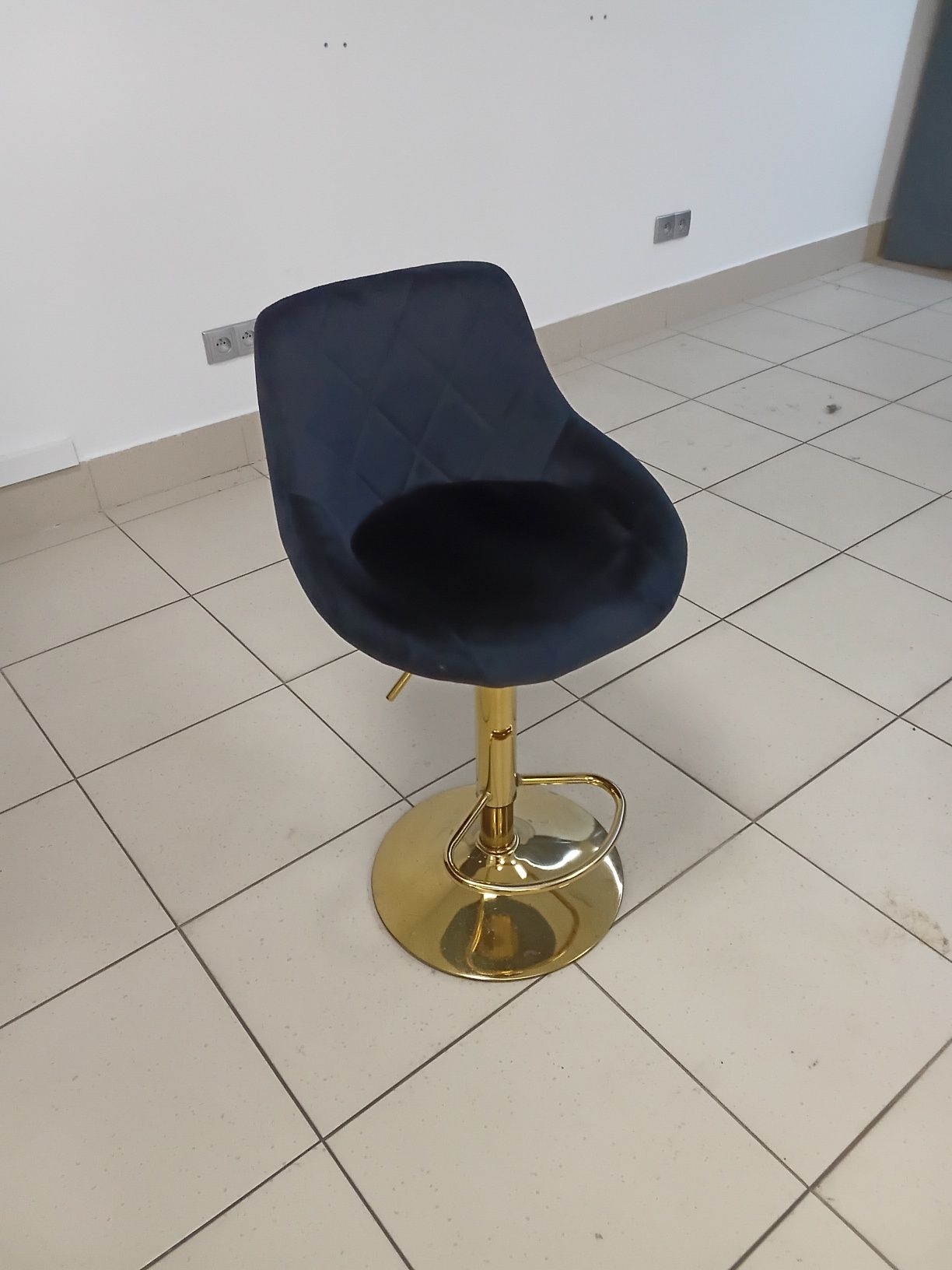 Hoker krzesło barowe czarno-złote