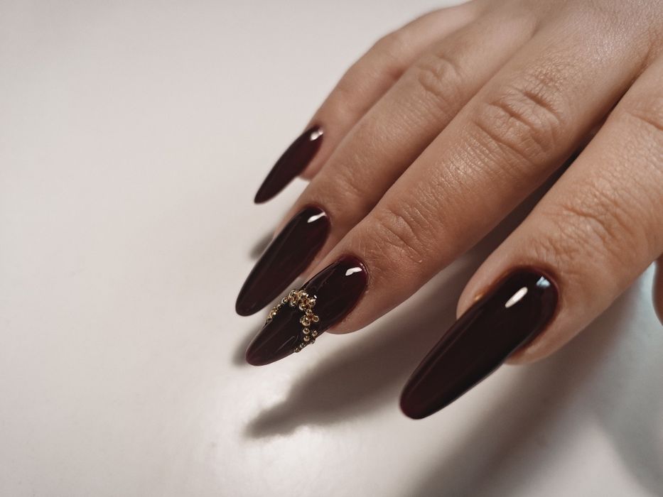 Качественный Маникюр. Ізюм Поворотка