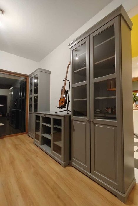 Zestaw mebli salonowych Ikea Havsta (komoda + dwie szafy)