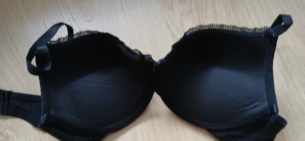 H&M biustonosz, 75D