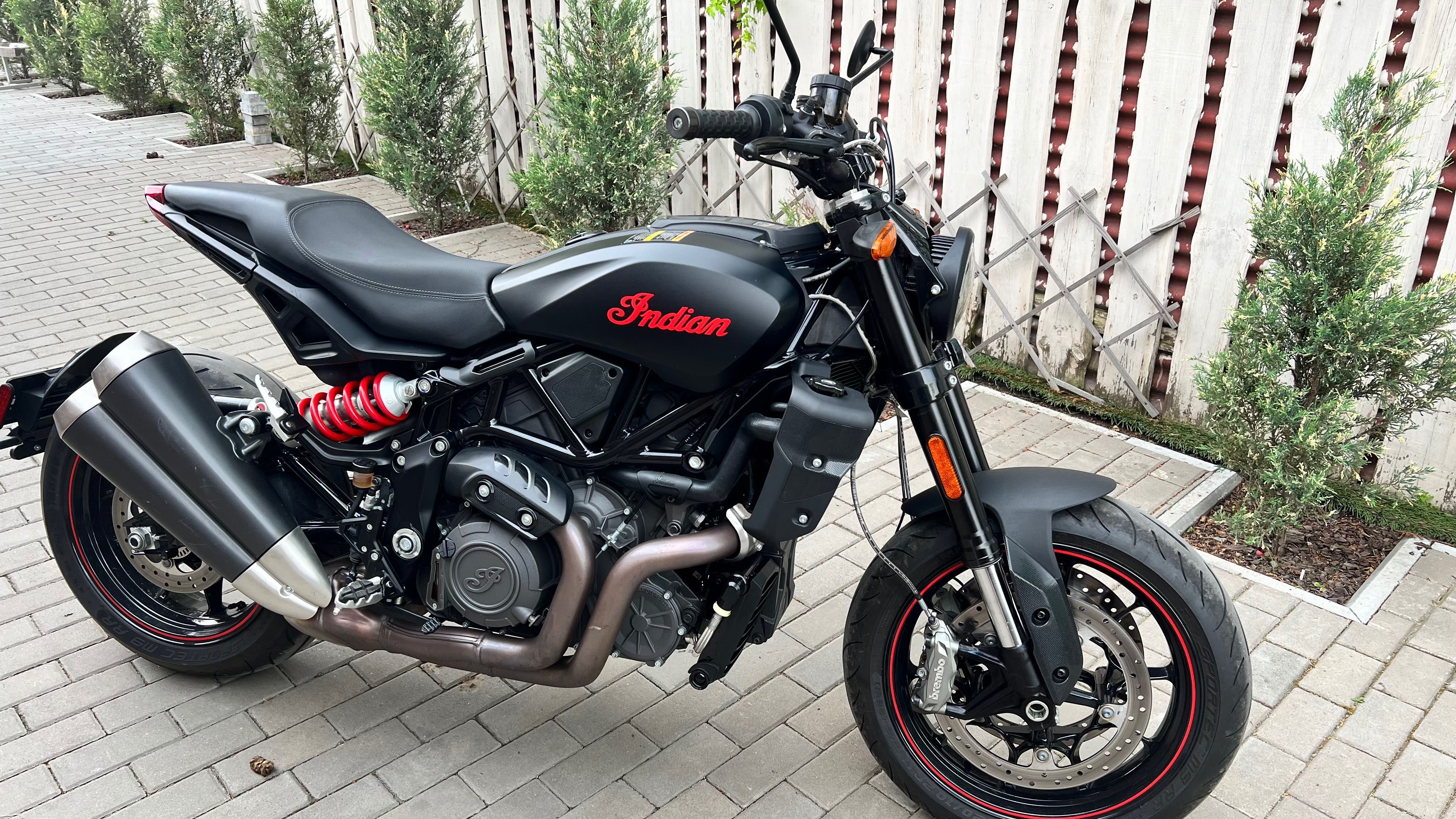 Indian FTR 1200 мото