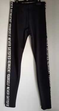 Leggins pretas da Bershka