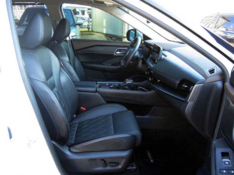 Nissan Rogue Platinum      2021