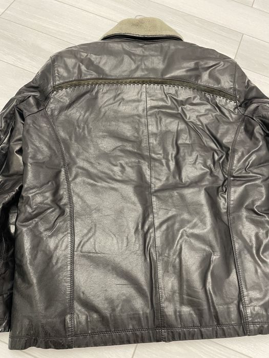 Шкіряна чоловіча куртка
