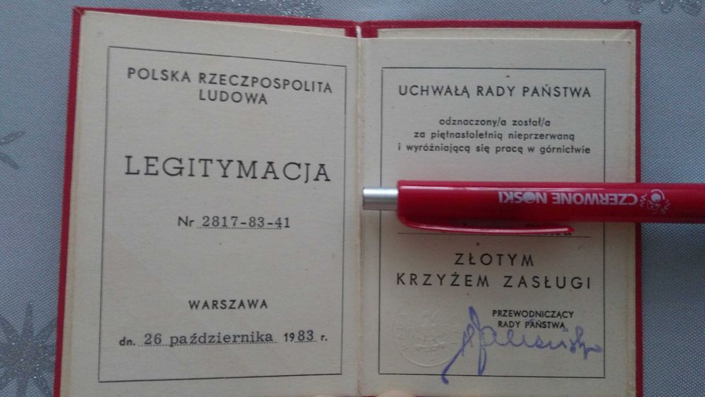 prl medale krzyże w etui+ miniaturki oryginały, medale i wpinki z leg