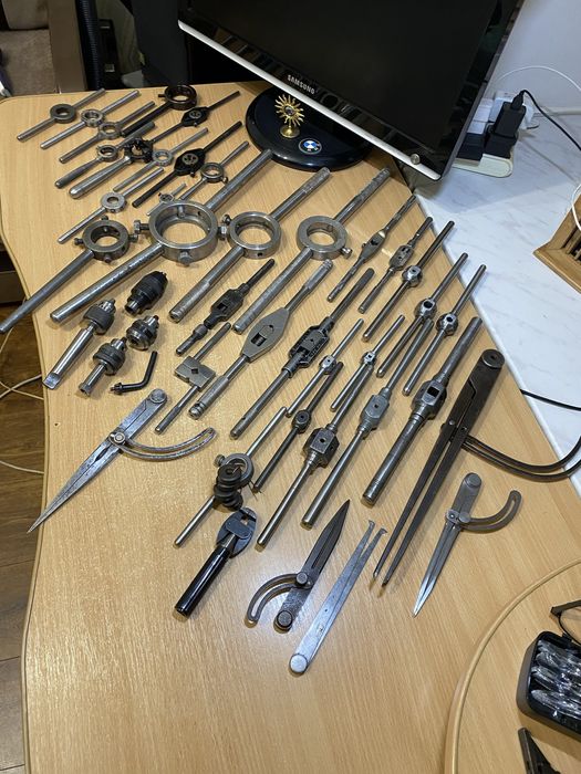 Плашкодержатель метчикодержатель  циркуль угольник ссср