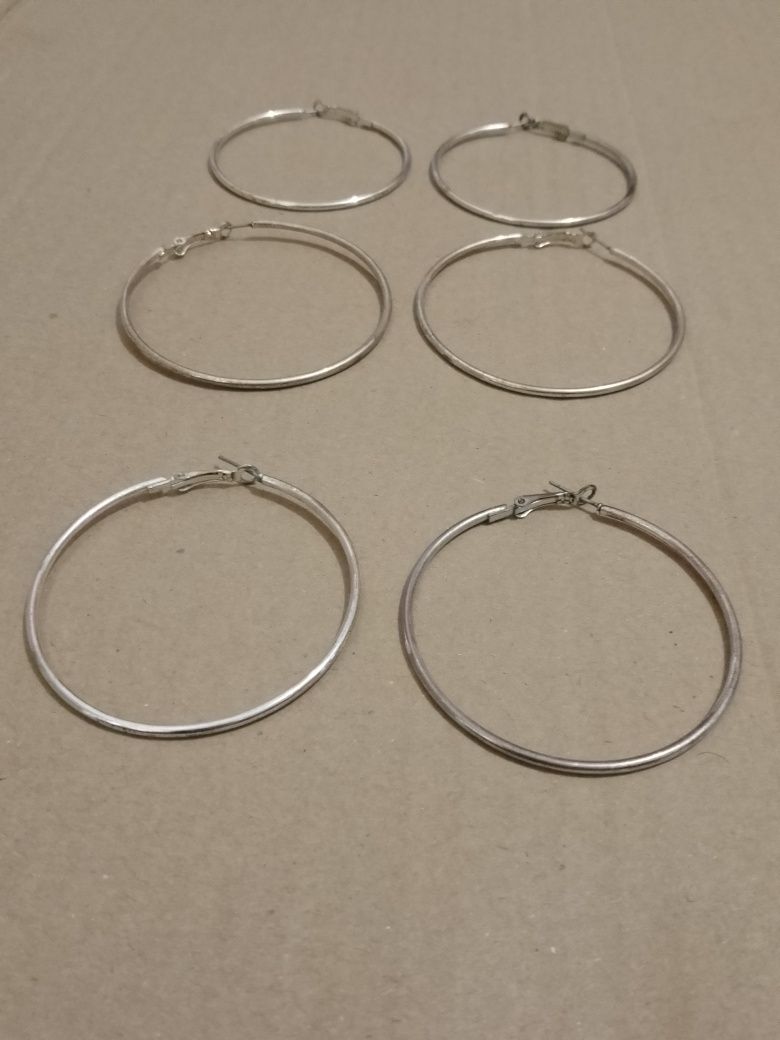 Conjunto de brincos de argola