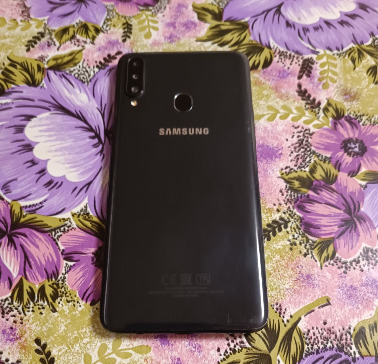 Смартфон Samsung A20s